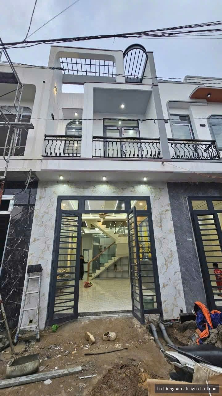 Bán nhà 1 trệt 1 lầu tại Hố Nai, Biên Hòa (64m²) - Hình ảnh 1