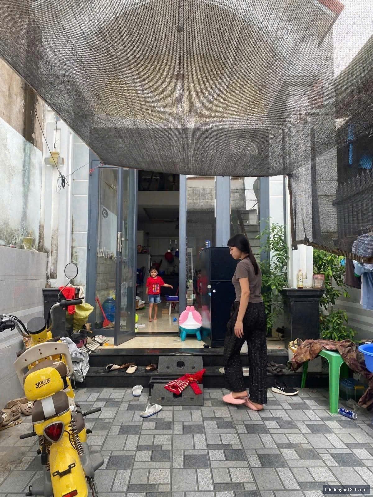 Bán bất động sản sân ô tô tại Tân Triều (200M²) - Hình ảnh 2