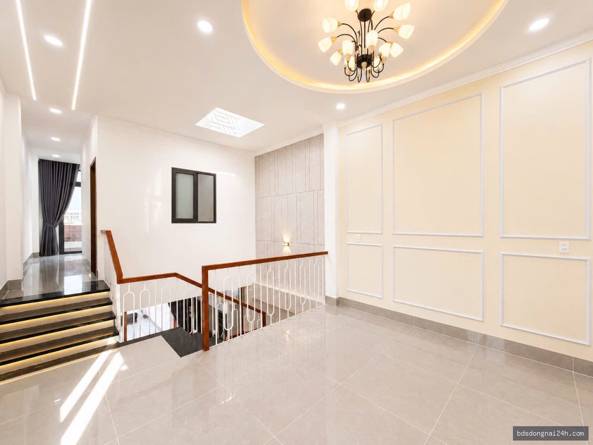 Bán nhà phố hiện đại sân ô tô tại Trảng Dài, Biên Hòa (170m²) - Hình ảnh 15