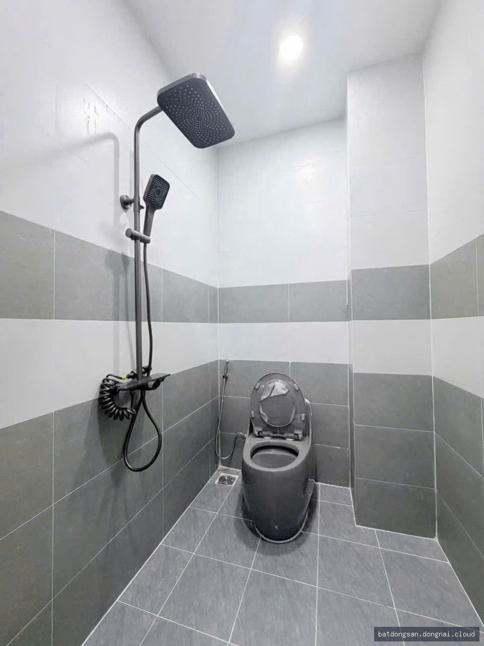 Bán nhà 1 trệt 1 lầu gần chợ tại Tân Triều (64m²) - Hình ảnh 2