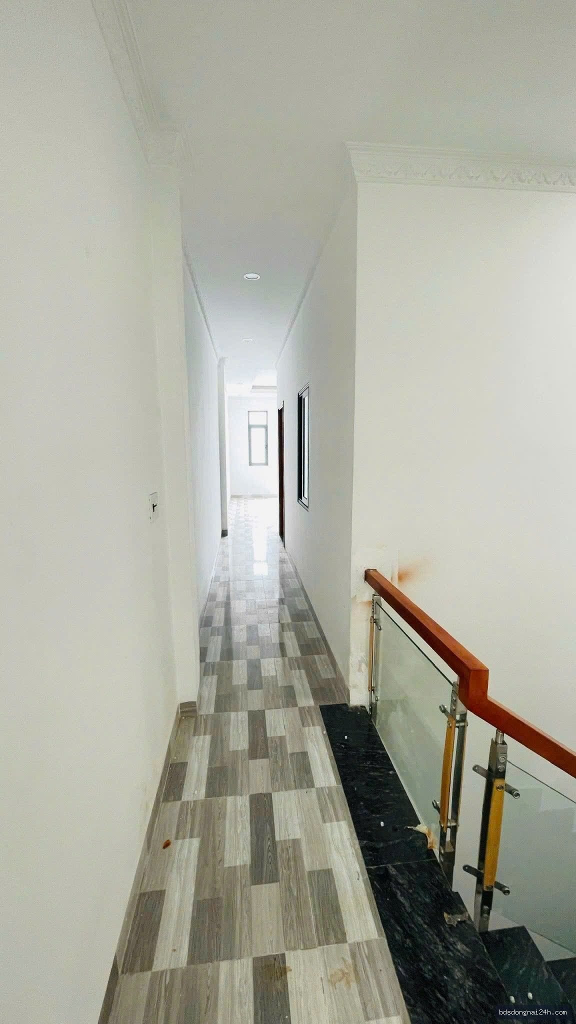 Bán nhà 1 trệt 2 lầu, gần chợ (90m²) - Hình ảnh 10