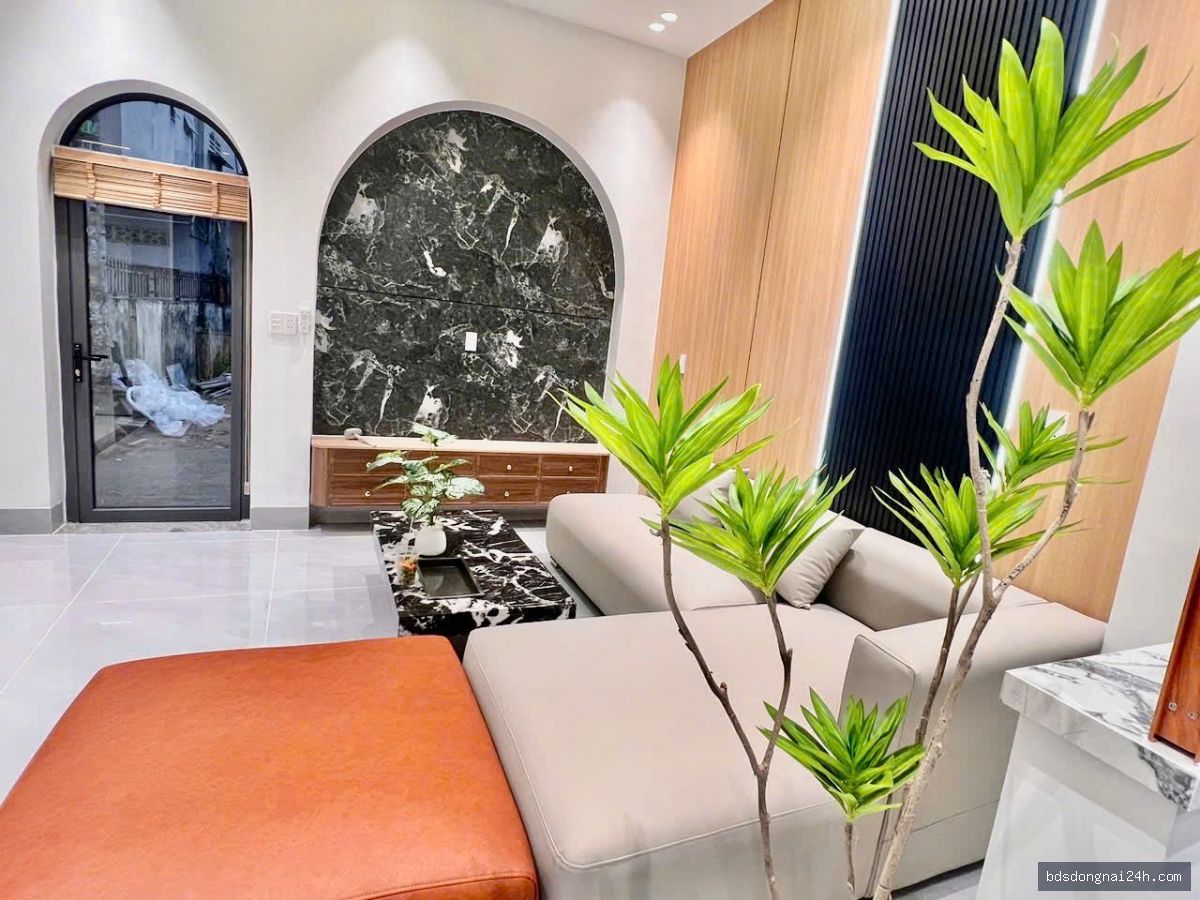 Bán nhà 1 trệt 2 lầu, sân ô tô (180m²) - Hình ảnh 5