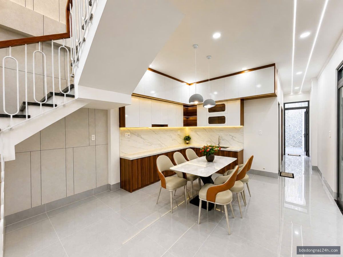 Bán nhà phố hiện đại, sân ô tô tại Trảng Dài, Biên Hòa (170m²) - Hình ảnh 10
