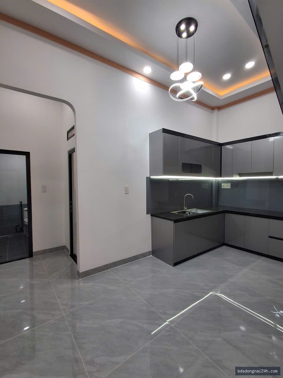 Bán nhà 1 trệt 1 lầu, mặt tiền - Hình ảnh 6