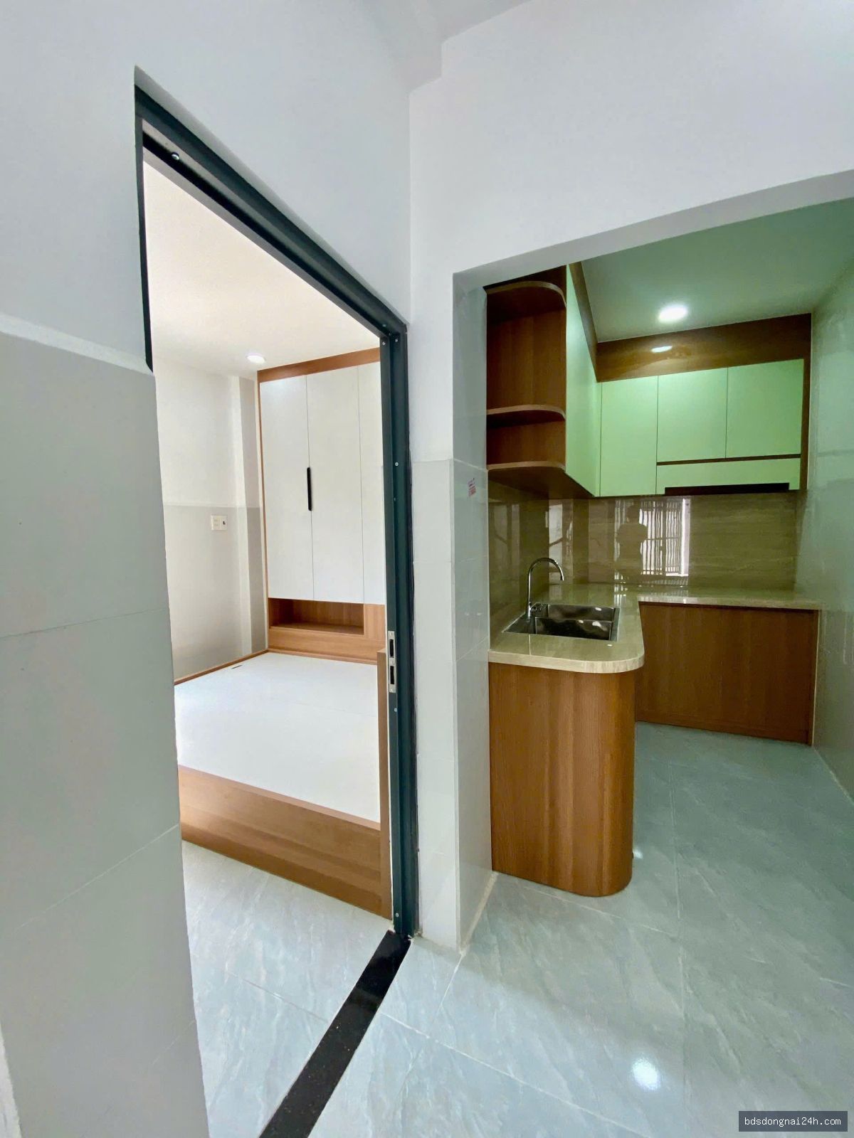 Bán nhà 1 trệt 1 lầu, gần chợ - Hình ảnh 11