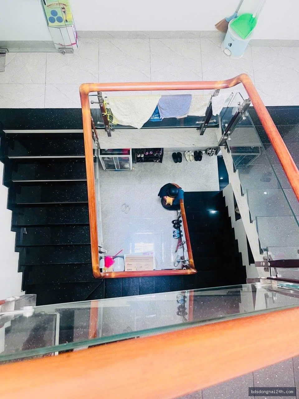 Bán nhà phố KDC D2D mặt tiền, full nội thất (84m2) - Hình ảnh 10