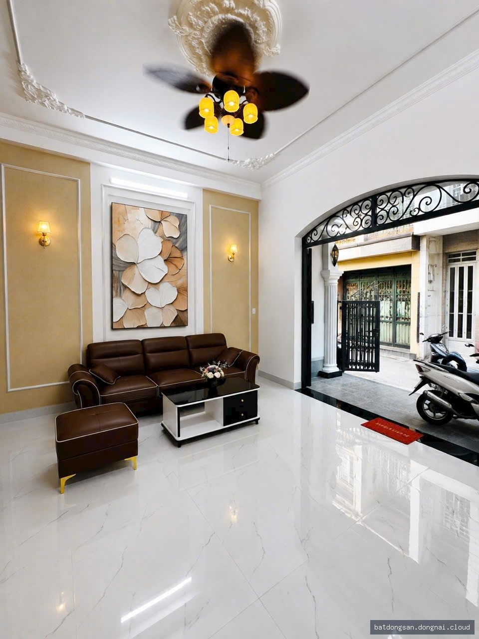 Bán nhà phố - Hình ảnh 1