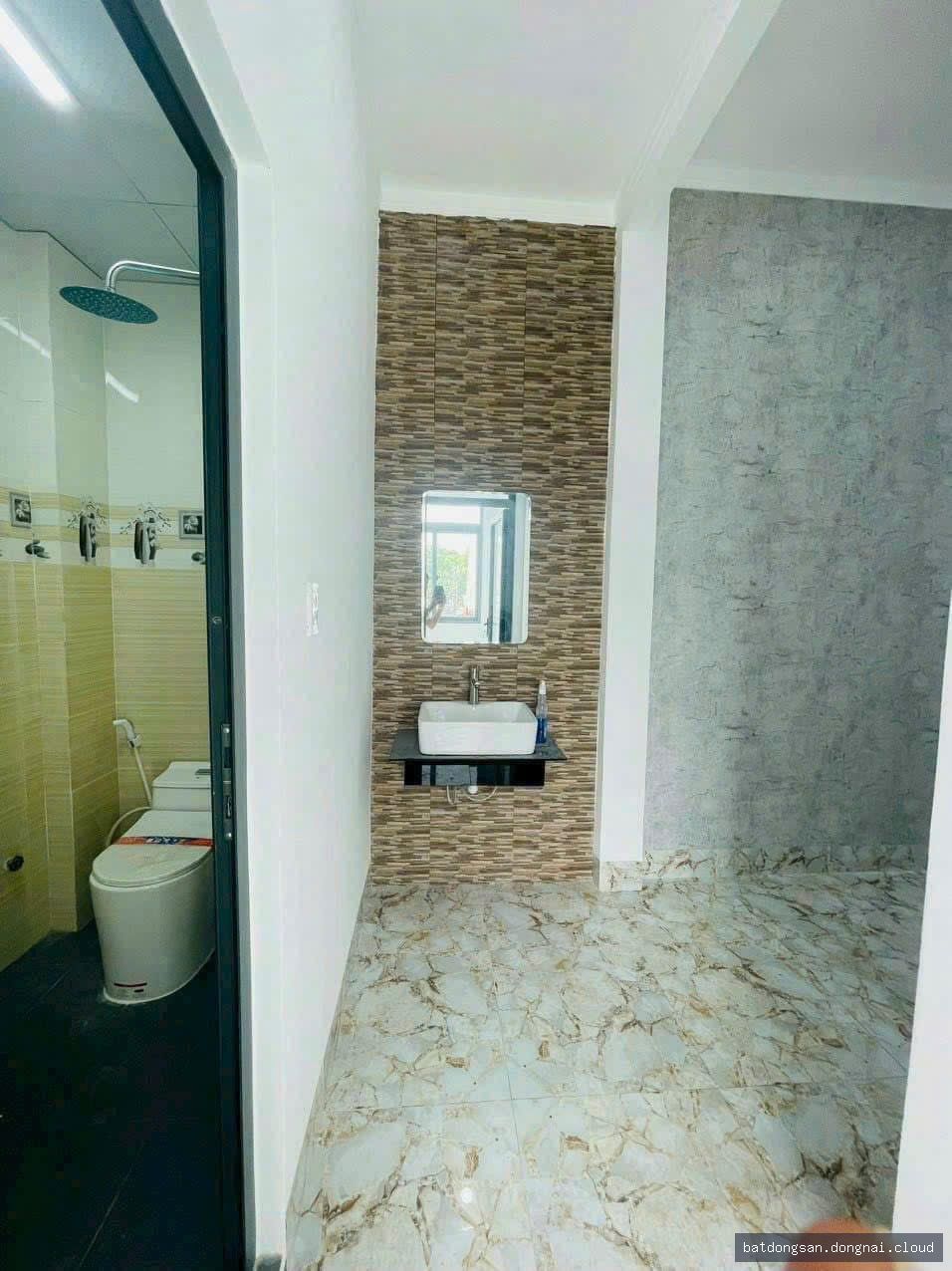 Bán nhà 1 trệt 1 lầu sân ô tô, mặt tiền tại Tân Phong, Biên Hòa (80m²) - Hình ảnh 3