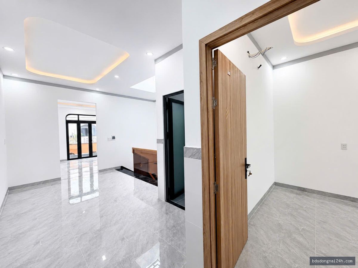 Bán nhà phố sân ô tô, full nội thất (100m²) - Hình ảnh 5