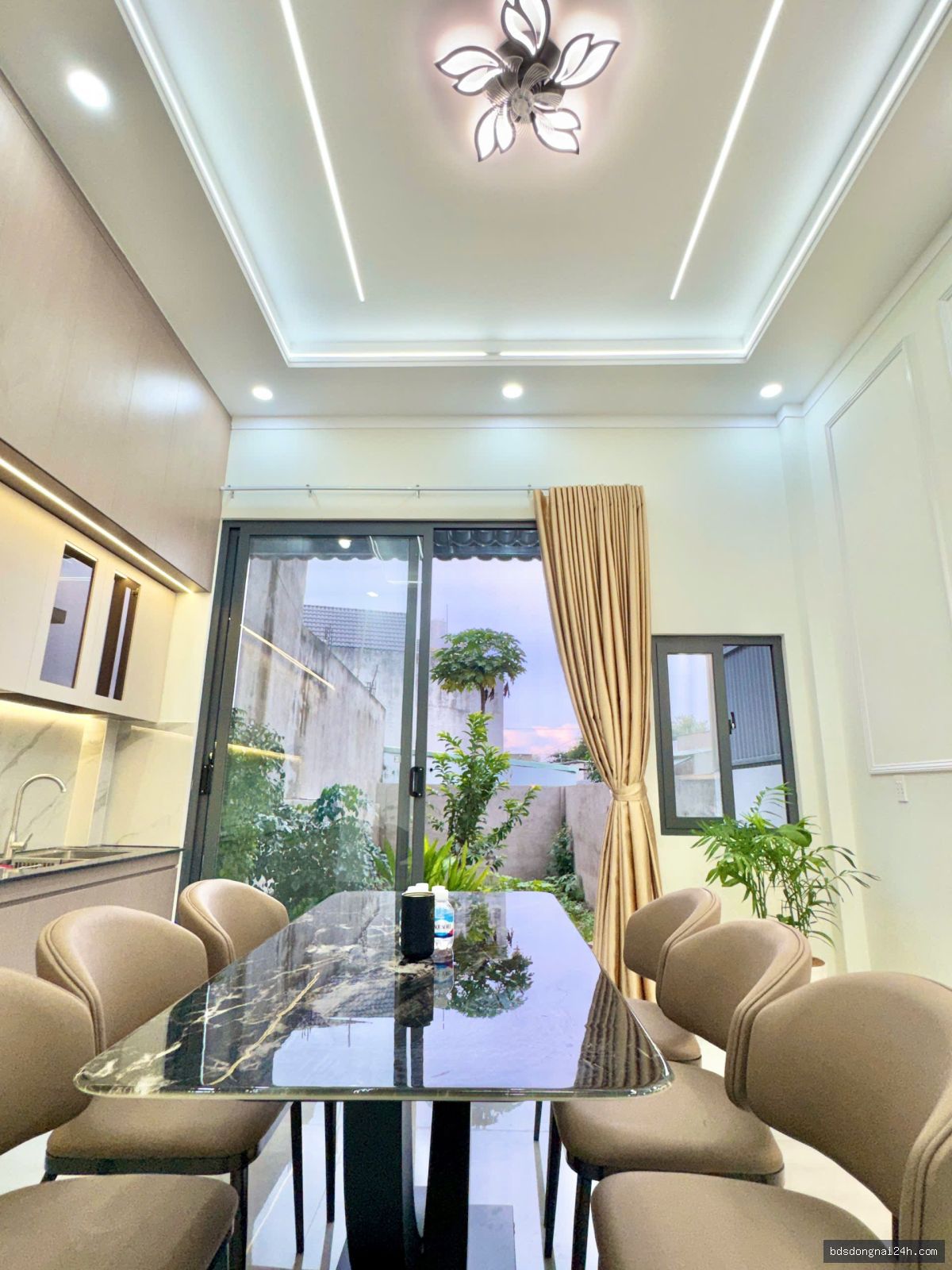 Bán nhà lầu kiên cố, full nội thất - Hình ảnh 3