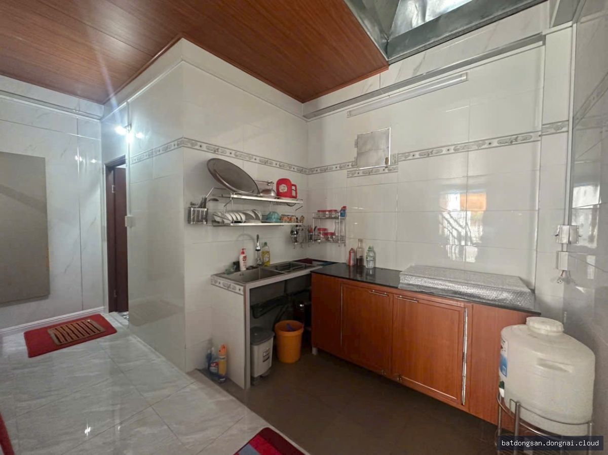 Cho thuê nhà phố full nội thất, gần vincom tại Tam Hiệp, Biên Hòa