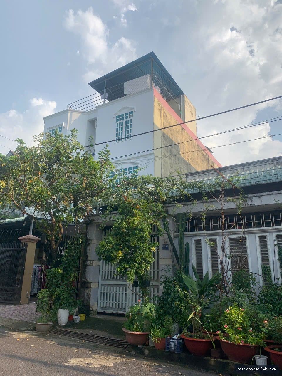Bán nhà phố tại Tân Phong, Biên Hòa (225m²) - Hình ảnh 2