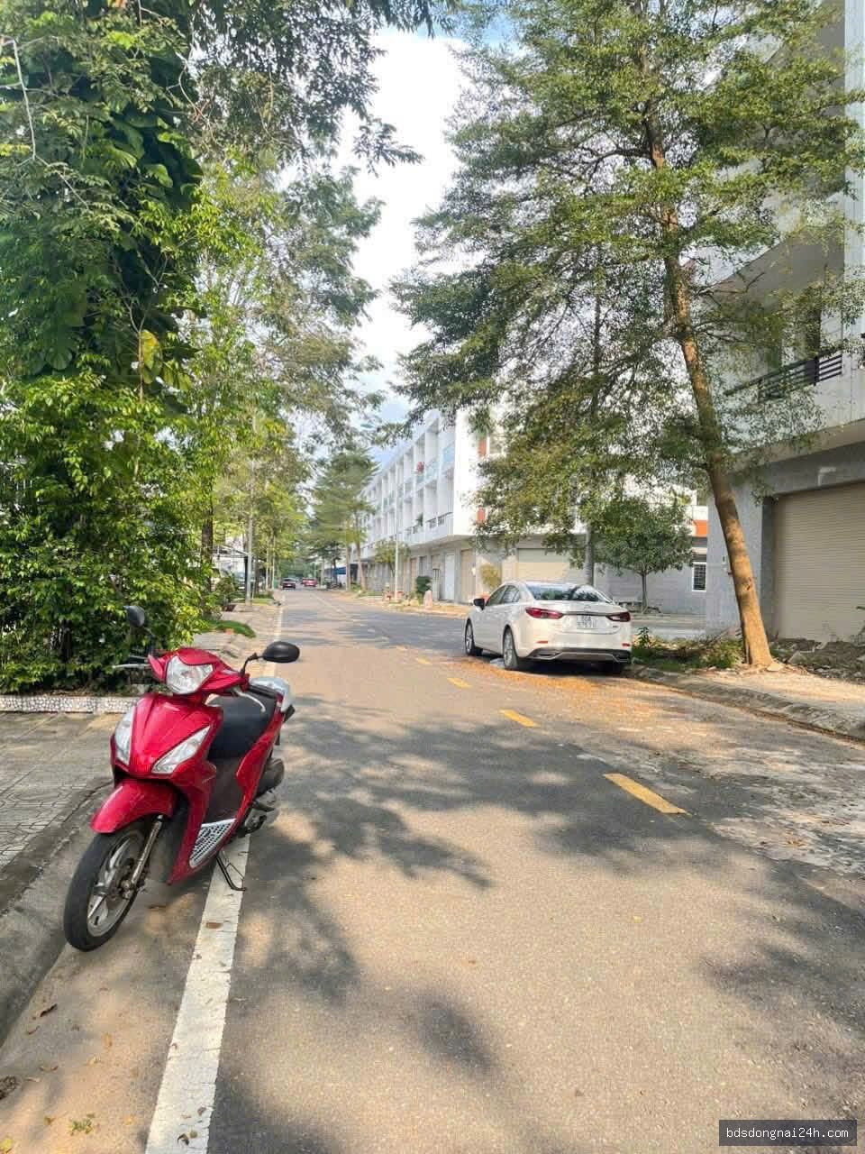 Bán nhà 1 trệt 1 lầu tại Nhơn Trạch (115.8m²) - Hình ảnh 2