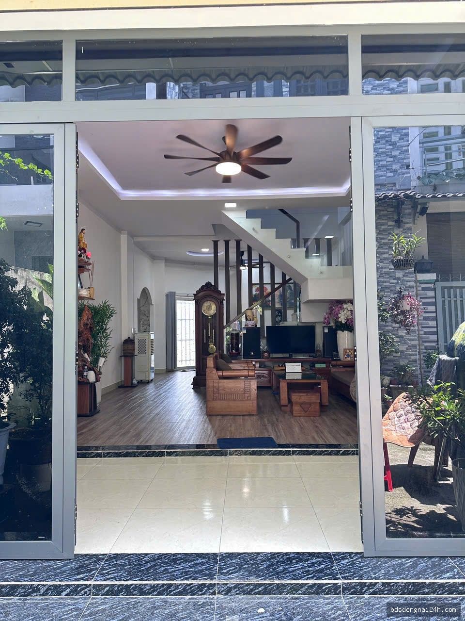 Bán nhà 1 trệt 1 lầu - Hình ảnh 2