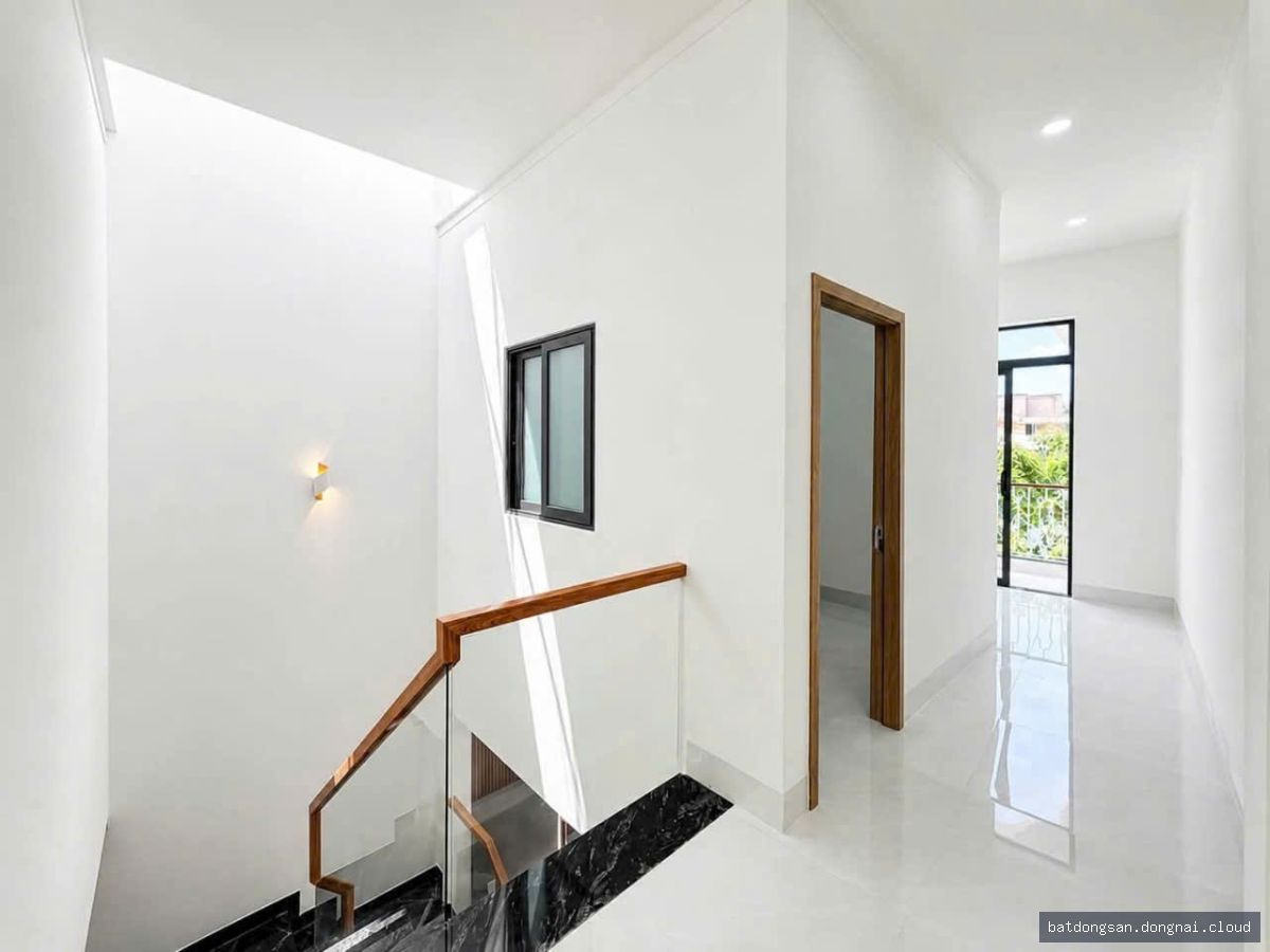 Bán nhà lầu kiên cố - Hình ảnh 4