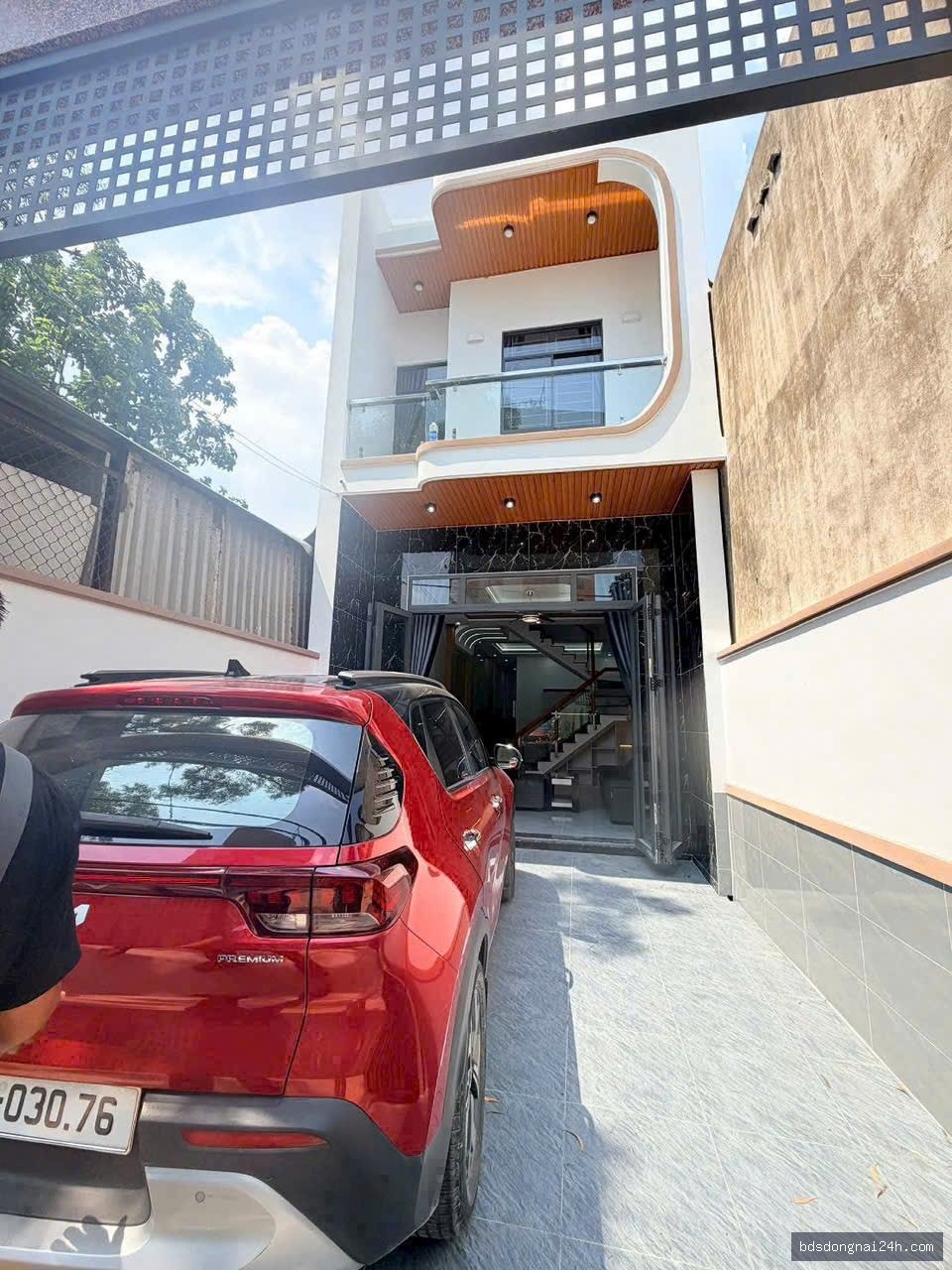 Bán nhà 1 trệt 1 lầu sân ô tô, gần chợ (80m²) - Hình ảnh 8