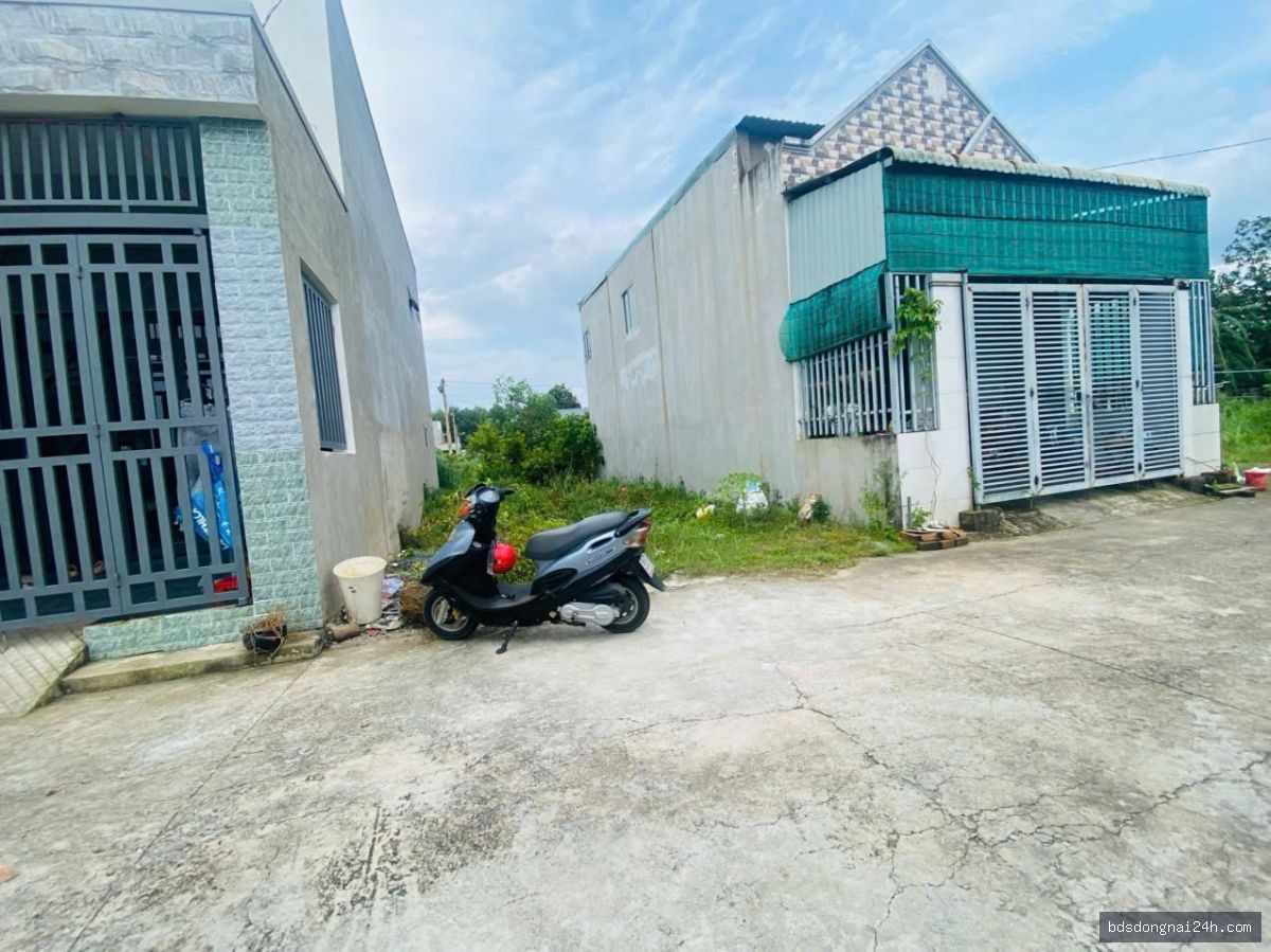 Bán đất nền mặt tiền tại Long Thành (85m2)