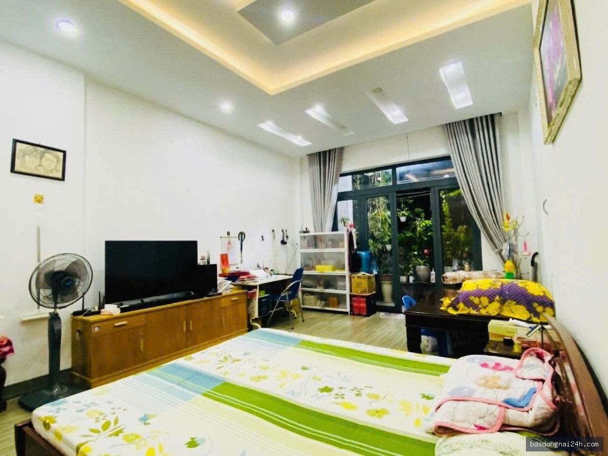 Bán nhà phố KDC D2D mặt tiền, full nội thất (84m2) - Hình ảnh 4