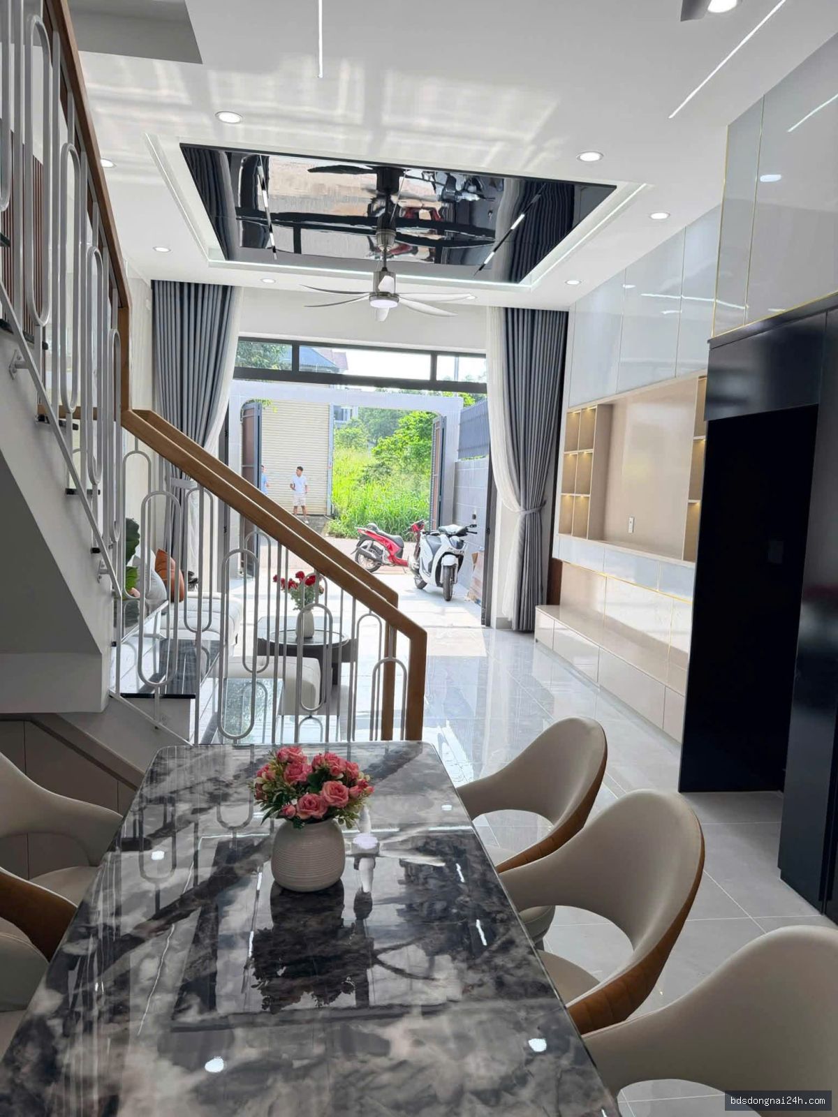 Bán nhà 1 trệt 1 lầu, mặt tiền, full nội thất - Hình ảnh 38