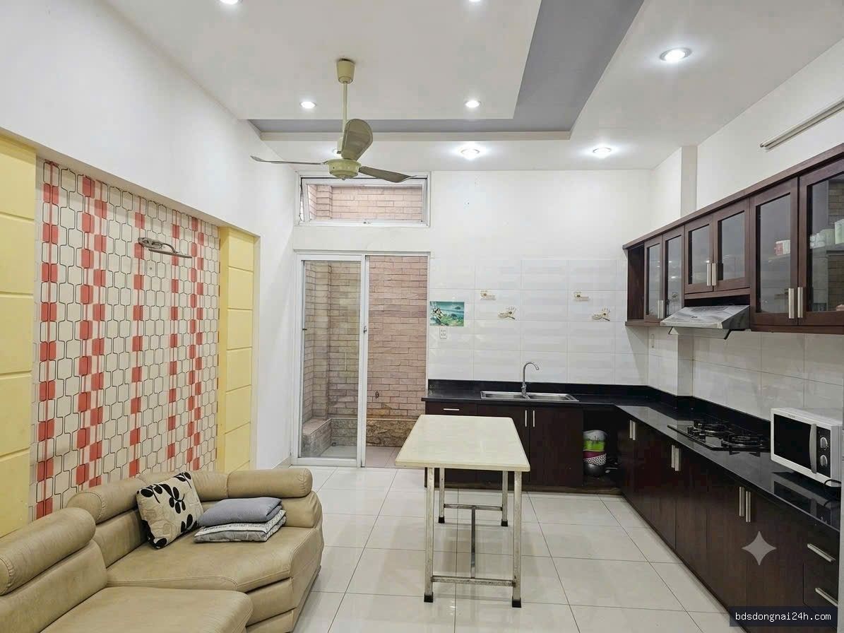 Cho thuê nhà 1 trệt 2 lầu, mặt tiền tại Tam Hiệp, Biên Hòa - Hình ảnh 8
