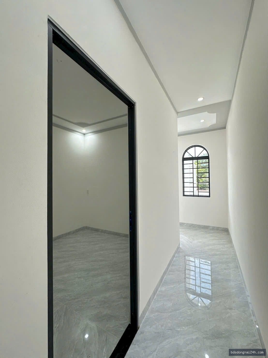 Bán nhà 1 trệt 1 lầu tại Hố Nai, Biên Hòa (60m²) - Hình ảnh 1