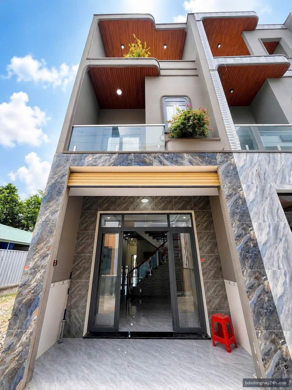Bán nhà 1 trệt 1 lầu (65m2) - Hình ảnh 1