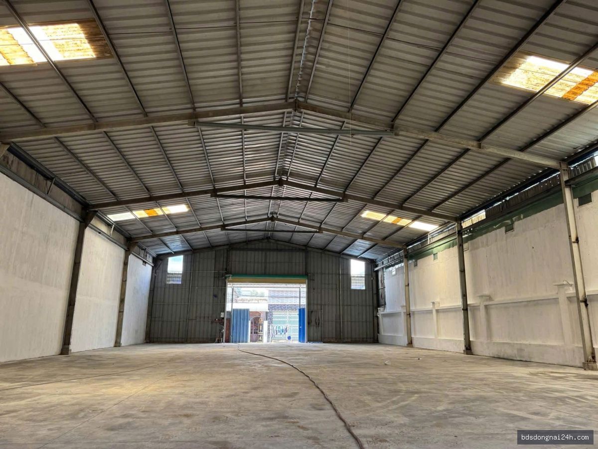 Cho thuê kho xưởng, gần chợ (555m²) - Hình ảnh 3