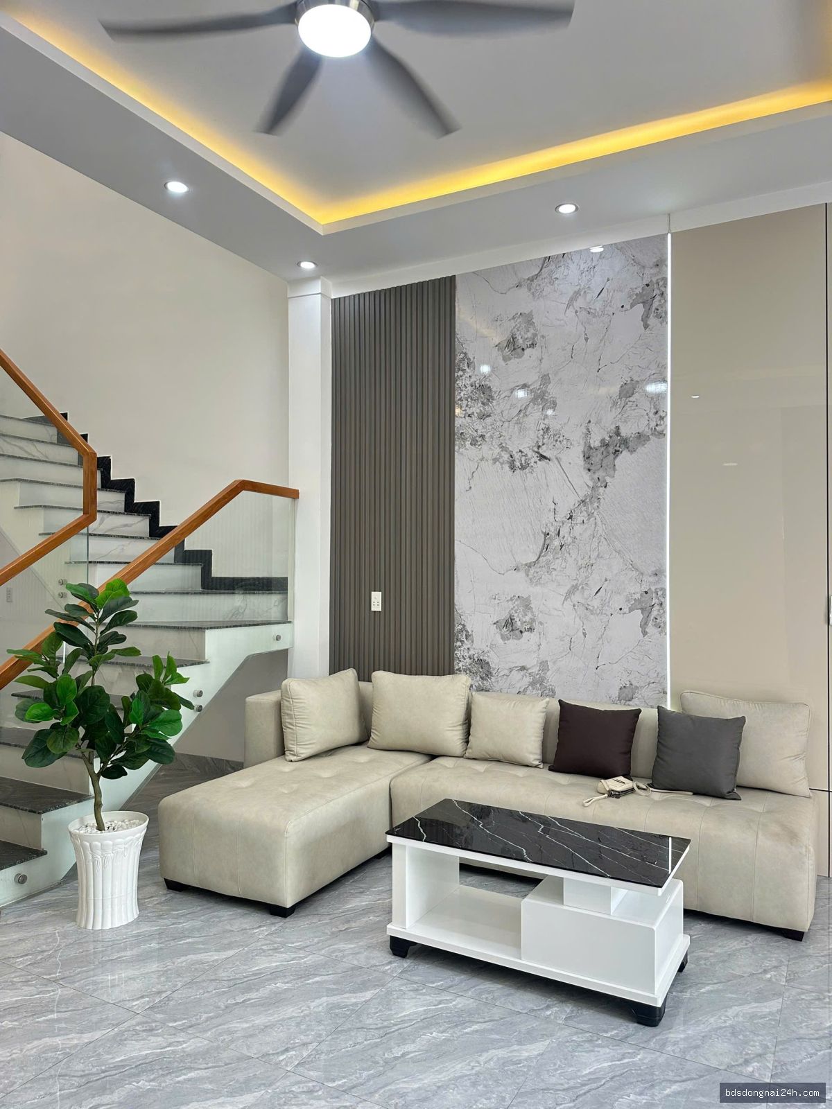 Bán nhà 1 trệt 1 lầu, mặt tiền, full nội thất - Hình ảnh 23