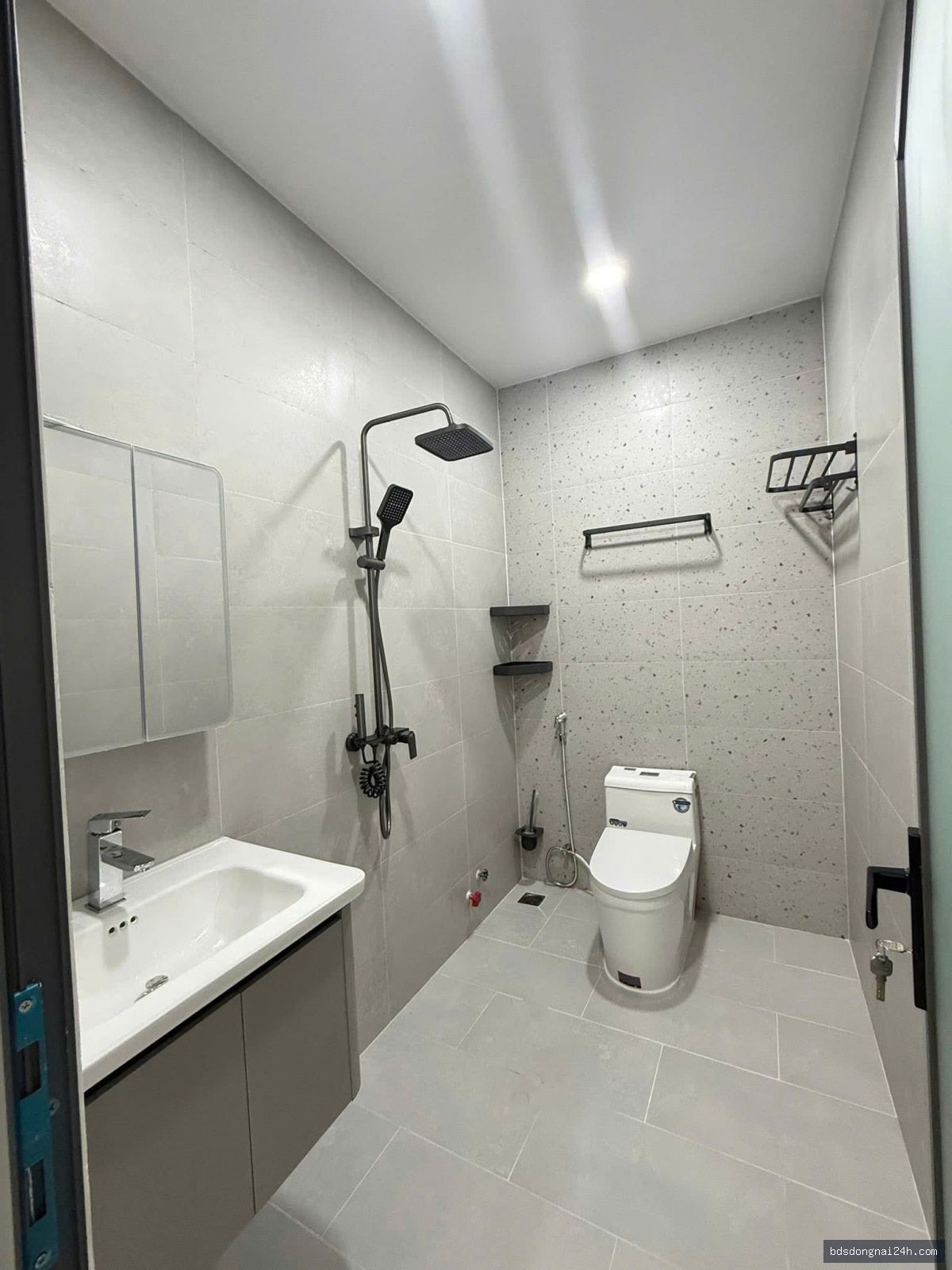 Bán nhà 1 trệt 1 lầu tại Trảng Bom (110m²) - Hình ảnh 5