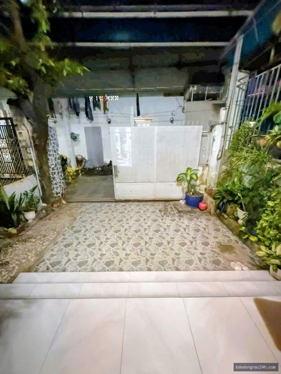 Bán nhà lầu kiên cố (100m²) - Hình ảnh 1