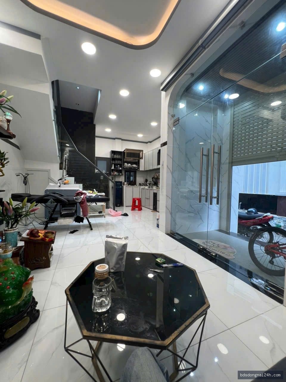 Bán nhà 1 trệt 1 lầu mặt tiền - Hình ảnh 6