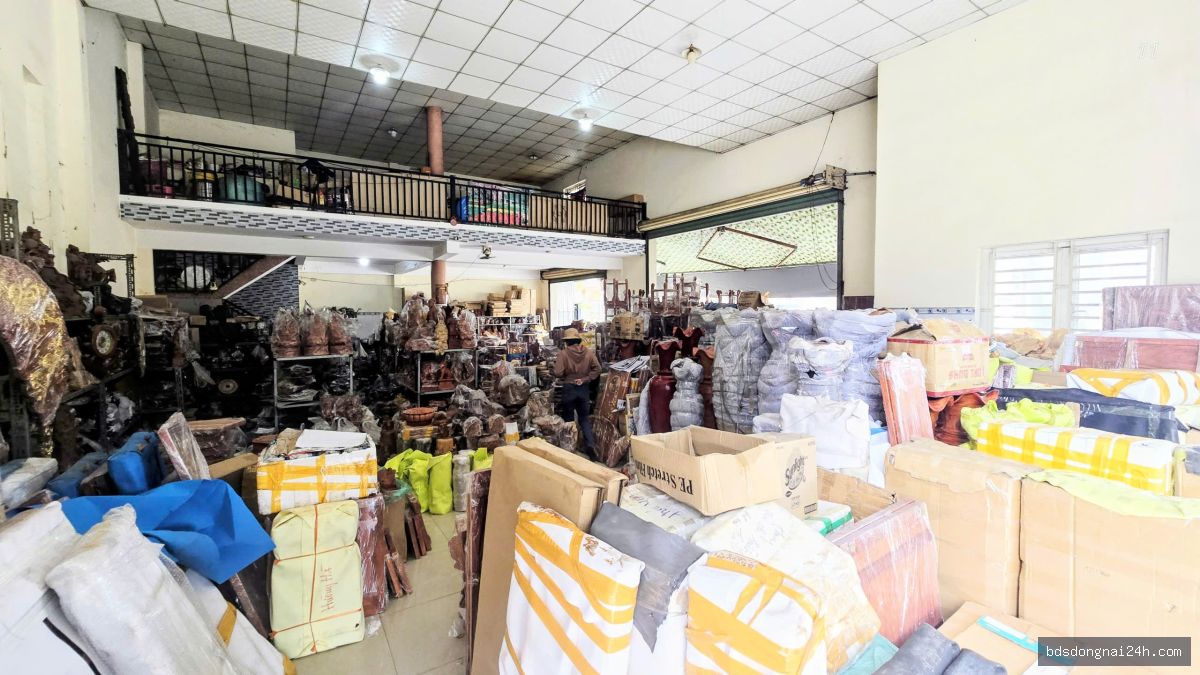 Cho thuê nhà phố, mặt tiền tại Hố Nai, Biên Hòa (160m²)