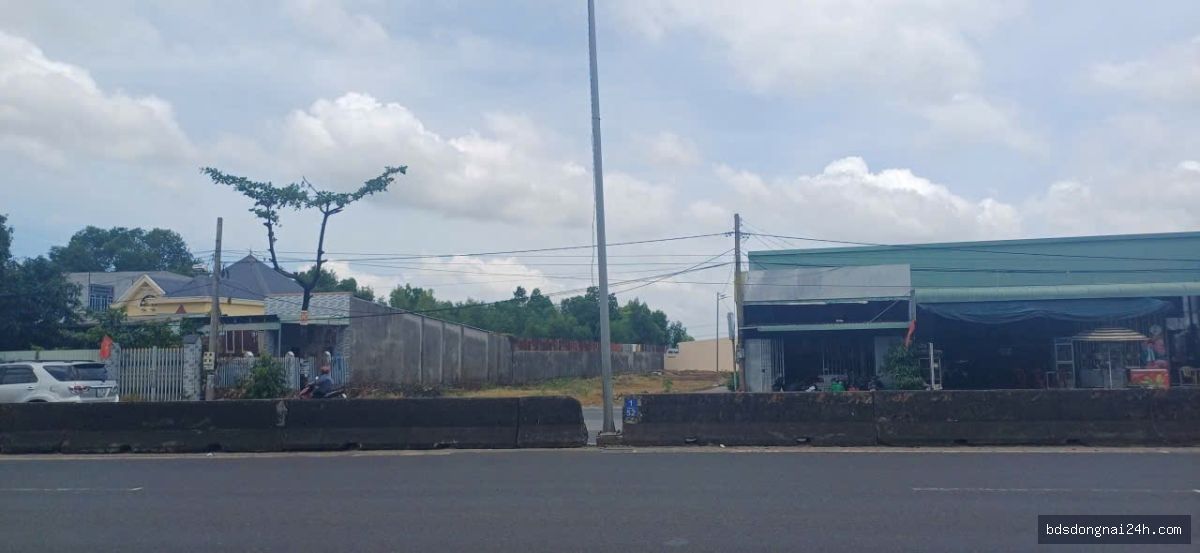 Bán kho xưởng mặt tiền (900m²) - Hình ảnh 3
