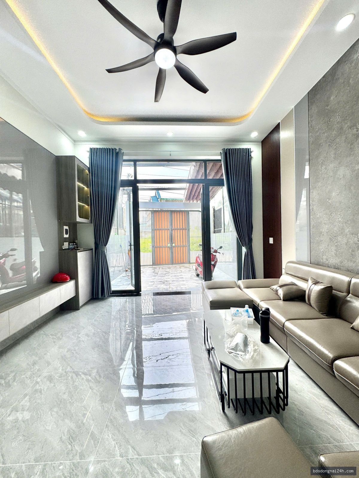 Bán nhà 1 trệt 1 lầu mặt tiền, full nội thất - Hình ảnh 11