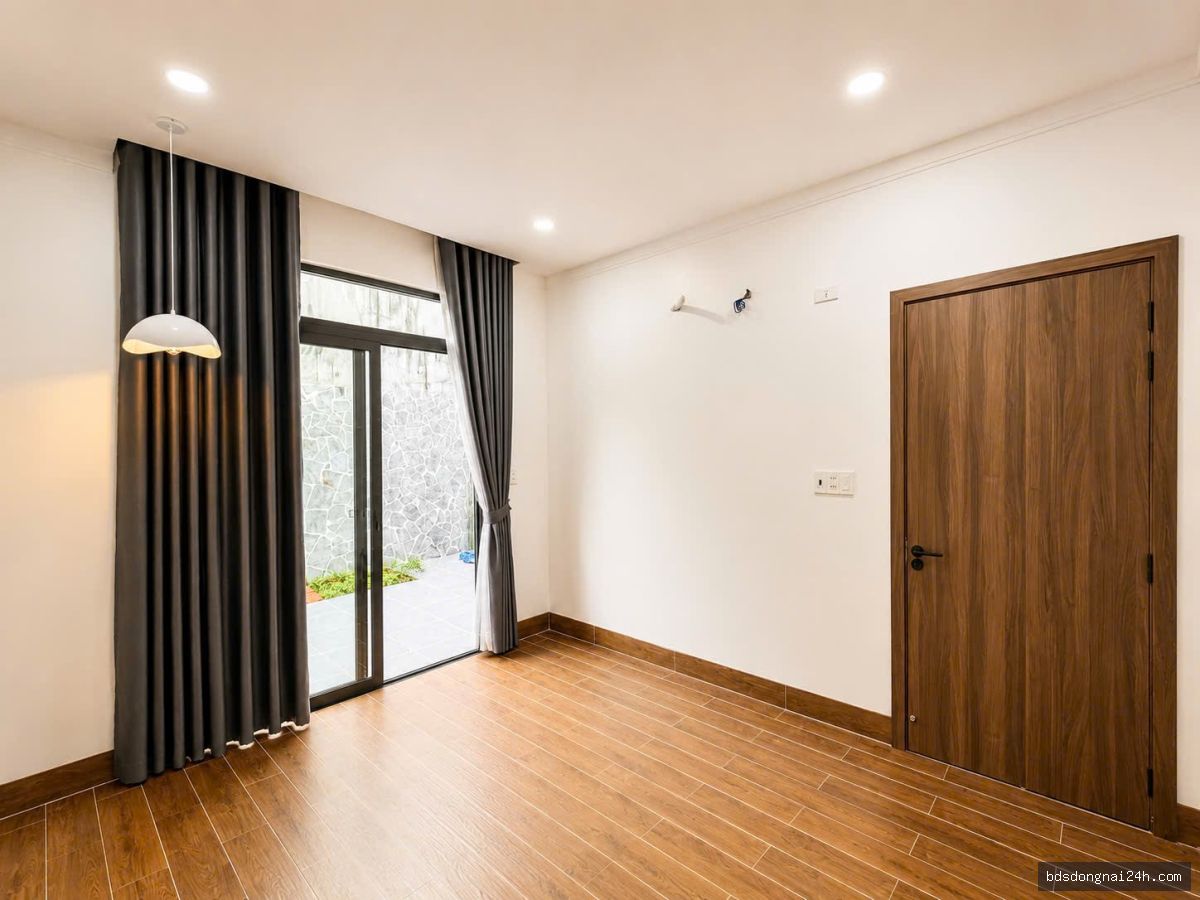Bán nhà phố hiện đại, sân ô tô tại Trảng Dài, Biên Hòa (170m²) - Hình ảnh 15