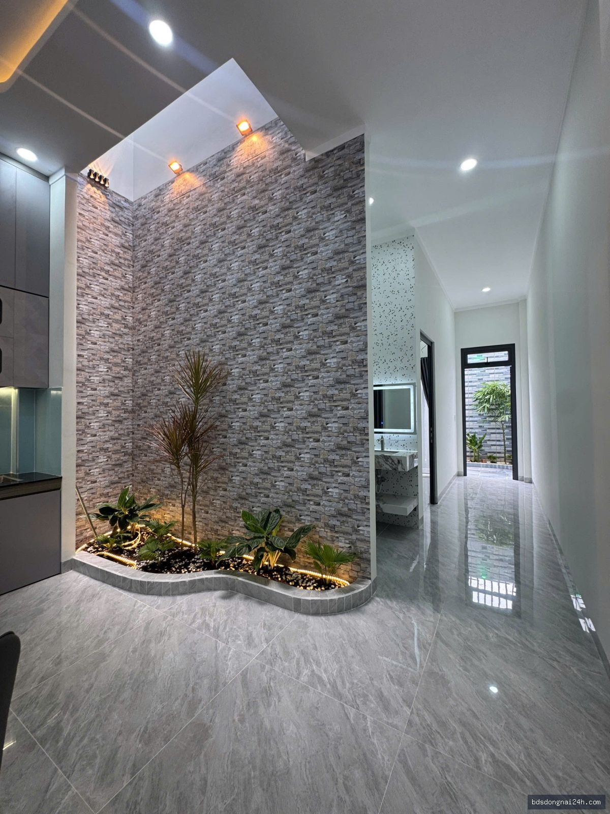 Cho thuê đất nền sân ô tô (125m²) - Hình ảnh 3