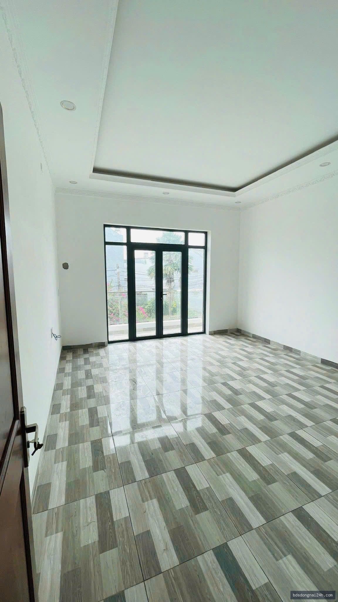Bán nhà 1 trệt 2 lầu, gần chợ (90m²) - Hình ảnh 8