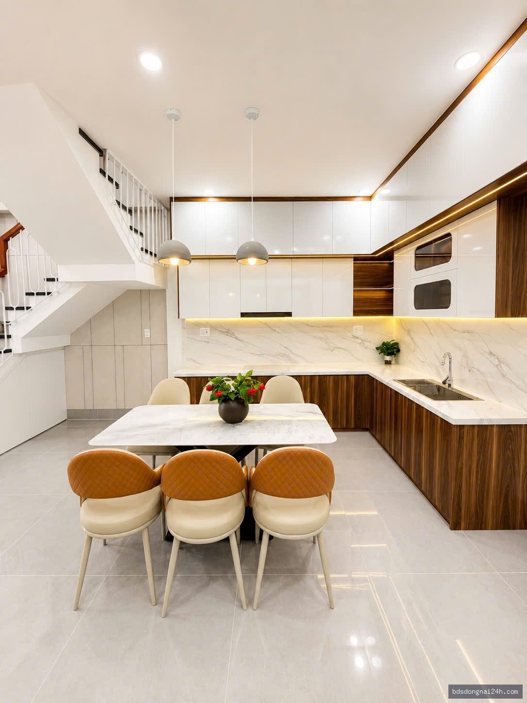 Bán nhà phố hiện đại, sân ô tô tại Trảng Dài, Biên Hòa (170m²) - Hình ảnh 12