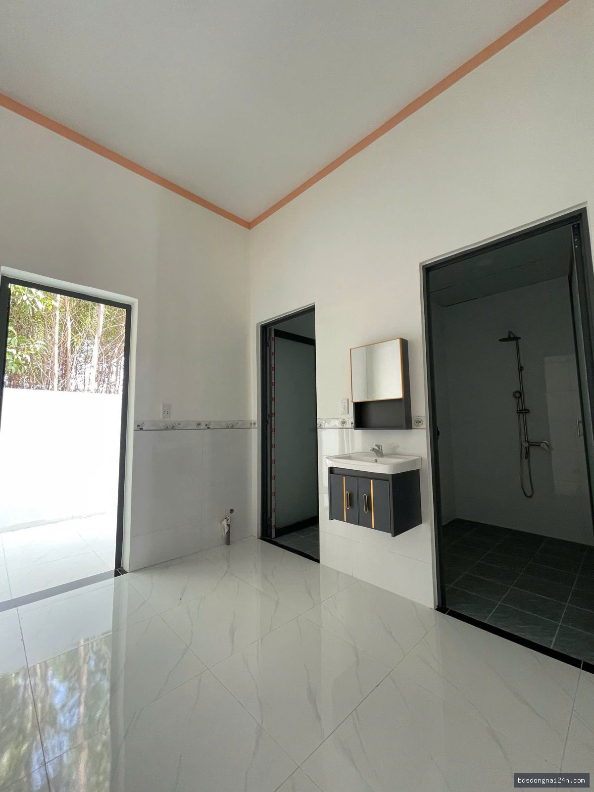 Bán nhà cấp 4 sân ô tô, mặt tiền (149,5m²) - Hình ảnh 2