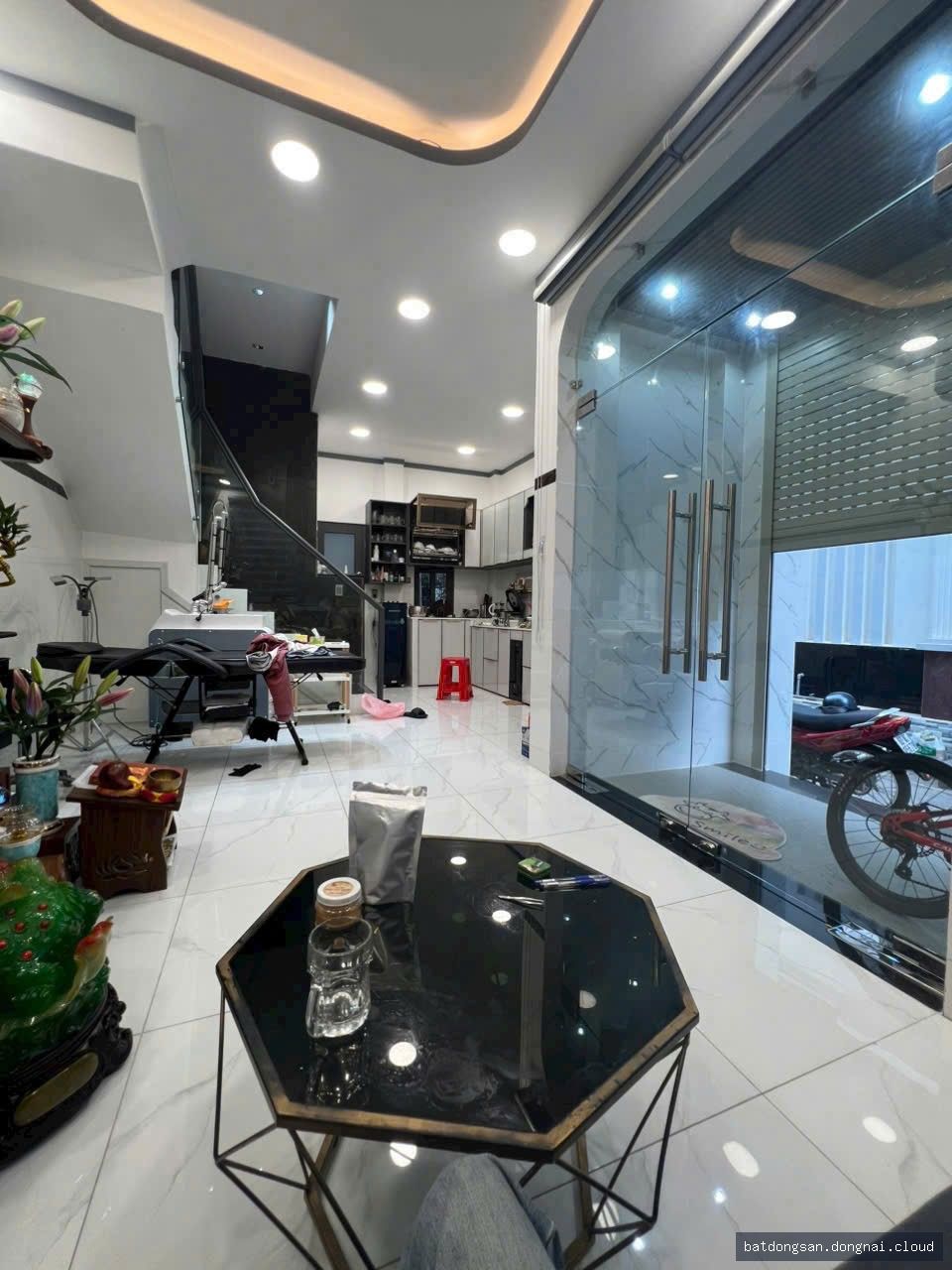 Bán nhà 1 trệt 1 lầu mặt tiền - Hình ảnh 11