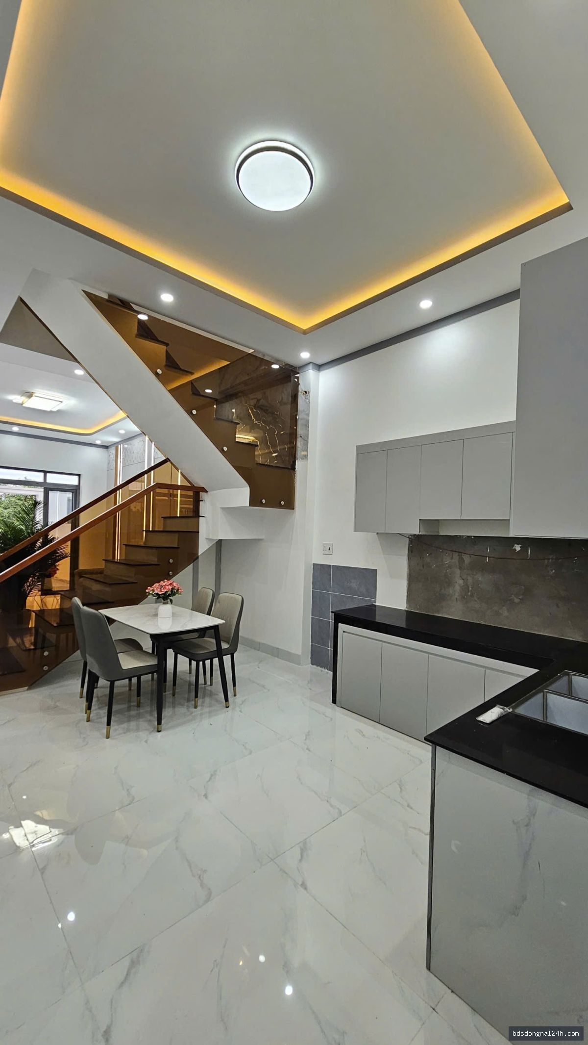 Bán nhà phố gần chợ tại Vĩnh Cửu - Hình ảnh 4