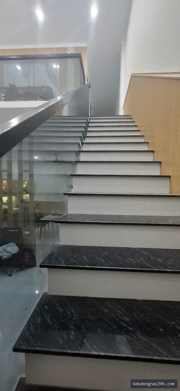 Bán nhà phố tại Trảng Dài, Biên Hòa (110m²) - Hình ảnh 10