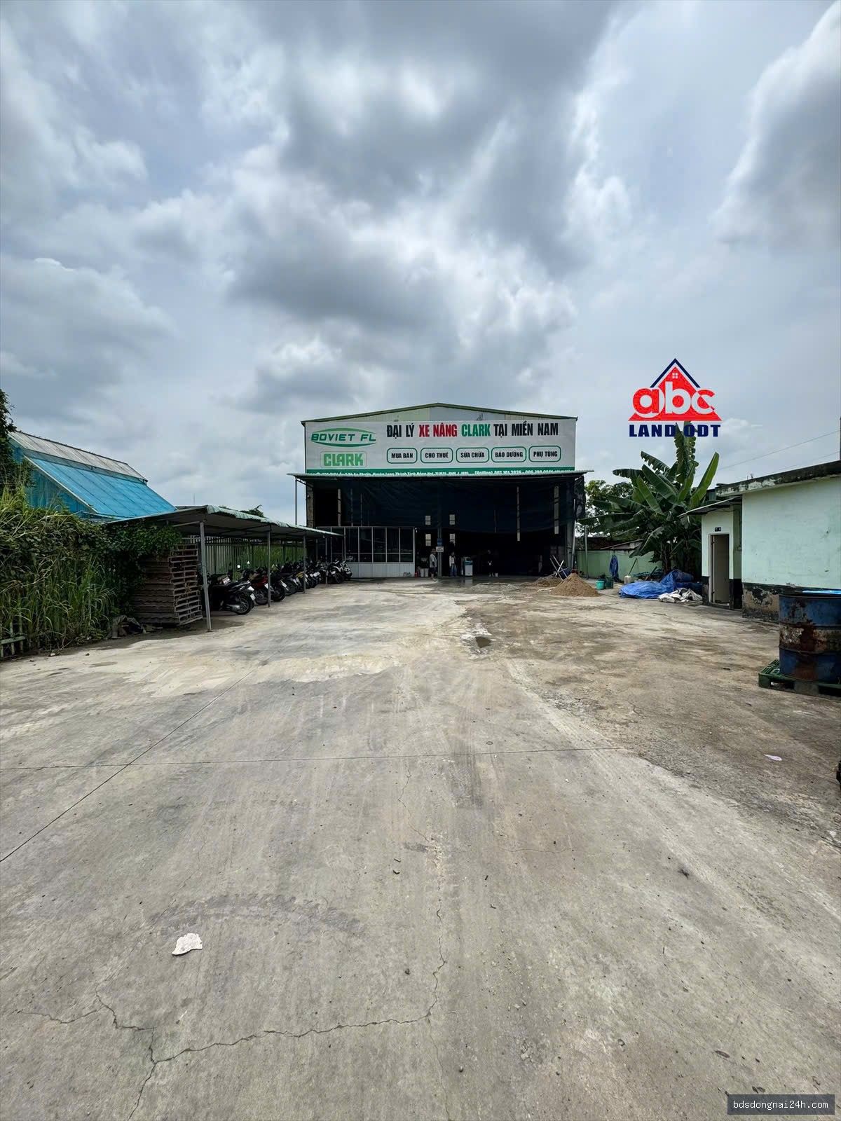 Bán kho xưởng mặt tiền tại Long Thành (750m²) - Hình ảnh 2