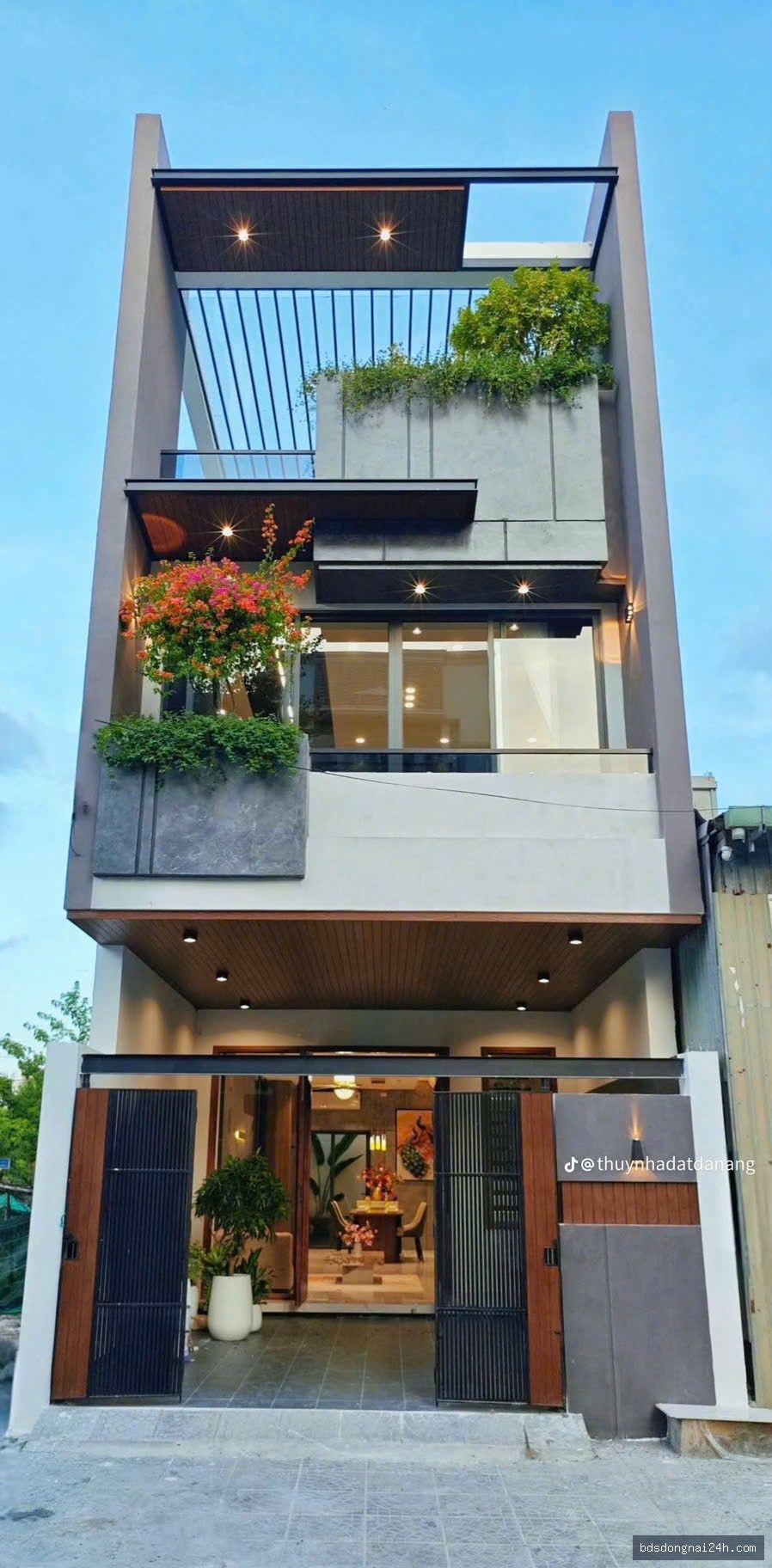 Bán nhà 1 trệt 1 lầu, sân ô tô, gần chợ tại Trảng Dài, Biên Hòa