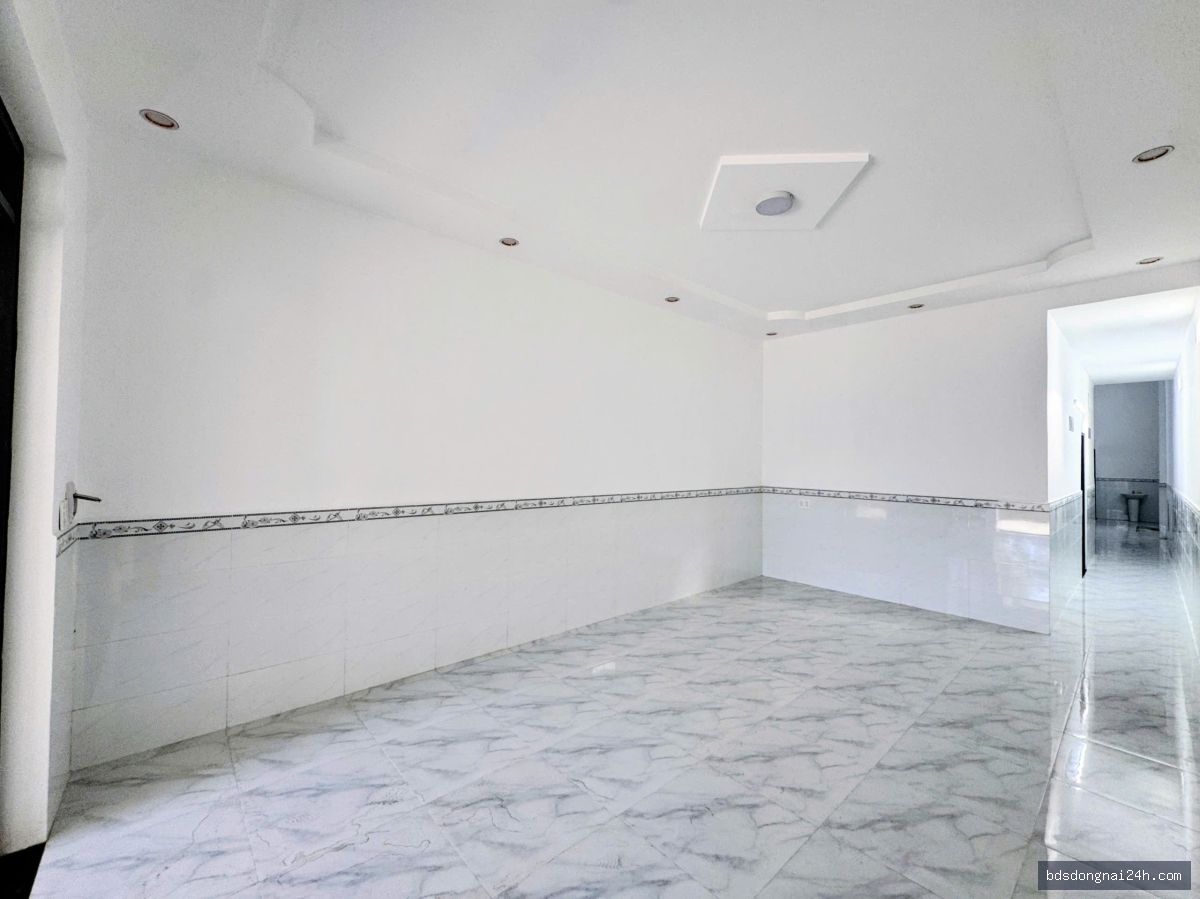 Bán nhà phố, sân ô tô tại Hố Nai, Biên Hòa (108m²) - Hình ảnh 6