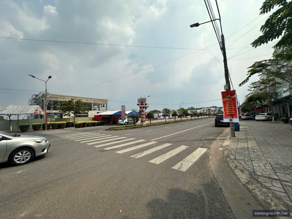 Bán nhà phố tại Trảng Bom (100m²)