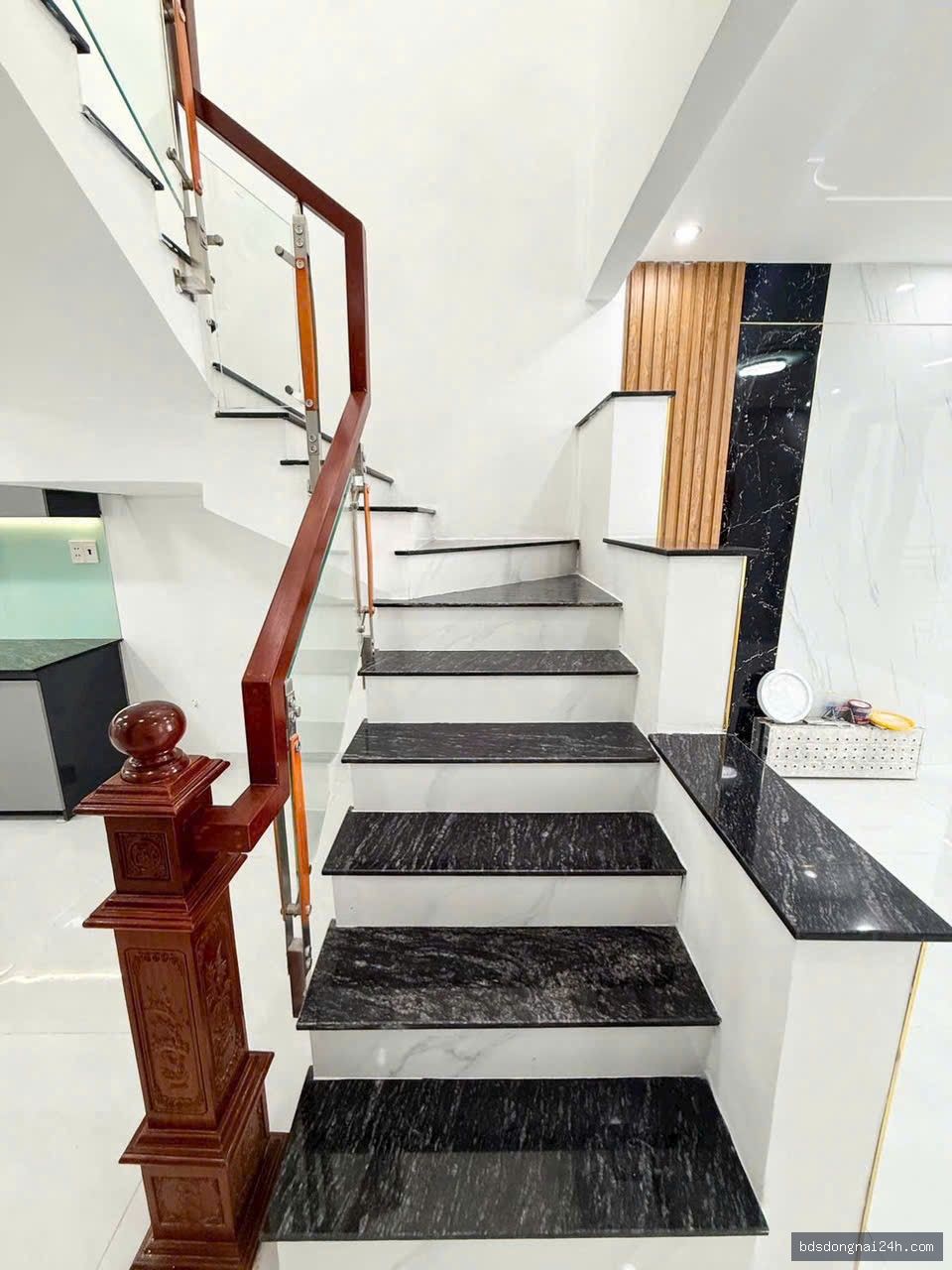 Bán nhà lầu kiên cố, gần chợ tại Tân Phong, Biên Hòa (60m²) - Hình ảnh 8
