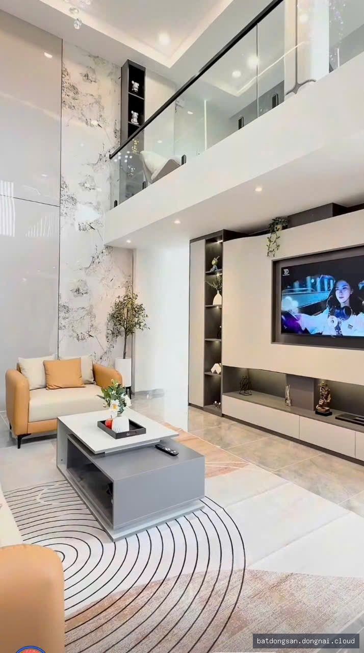 Bán nhà 1 trệt 1 lầu sân ô tô - Hình ảnh 2