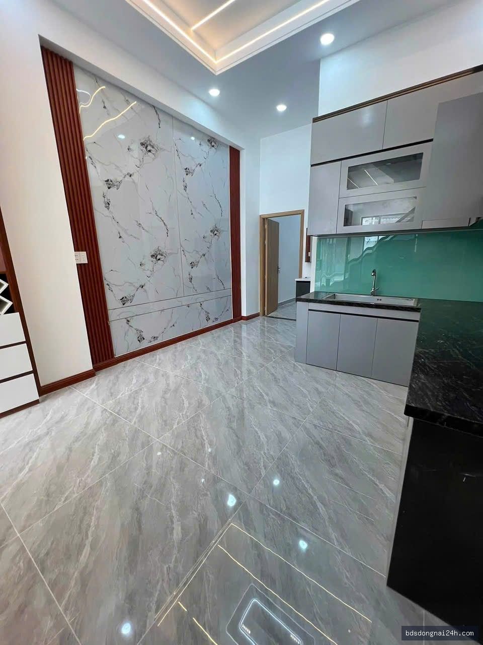 Bán nhà 1 trệt 1 lầu sân ô tô - Hình ảnh 12