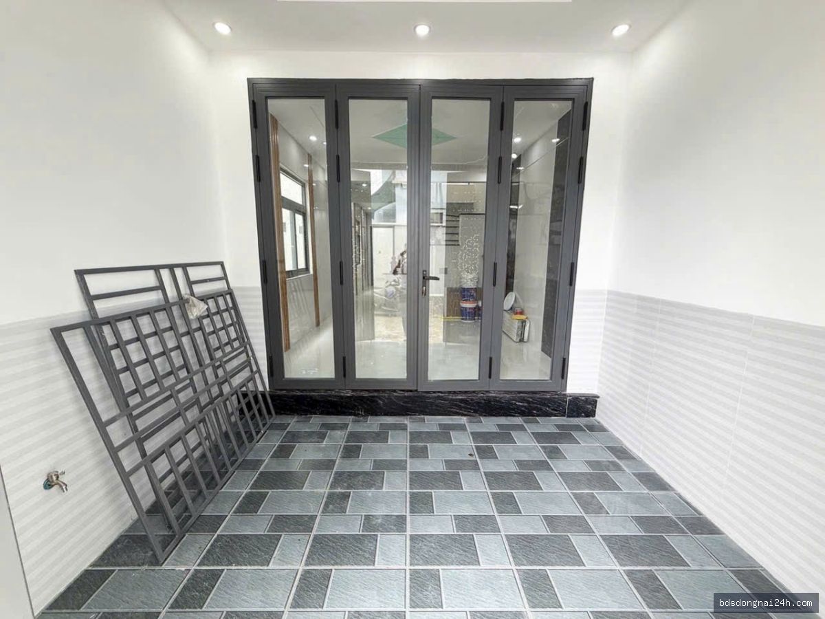 Bán nhà lầu kiên cố, gần chợ tại Tân Phong, Biên Hòa (60m²) - Hình ảnh 4